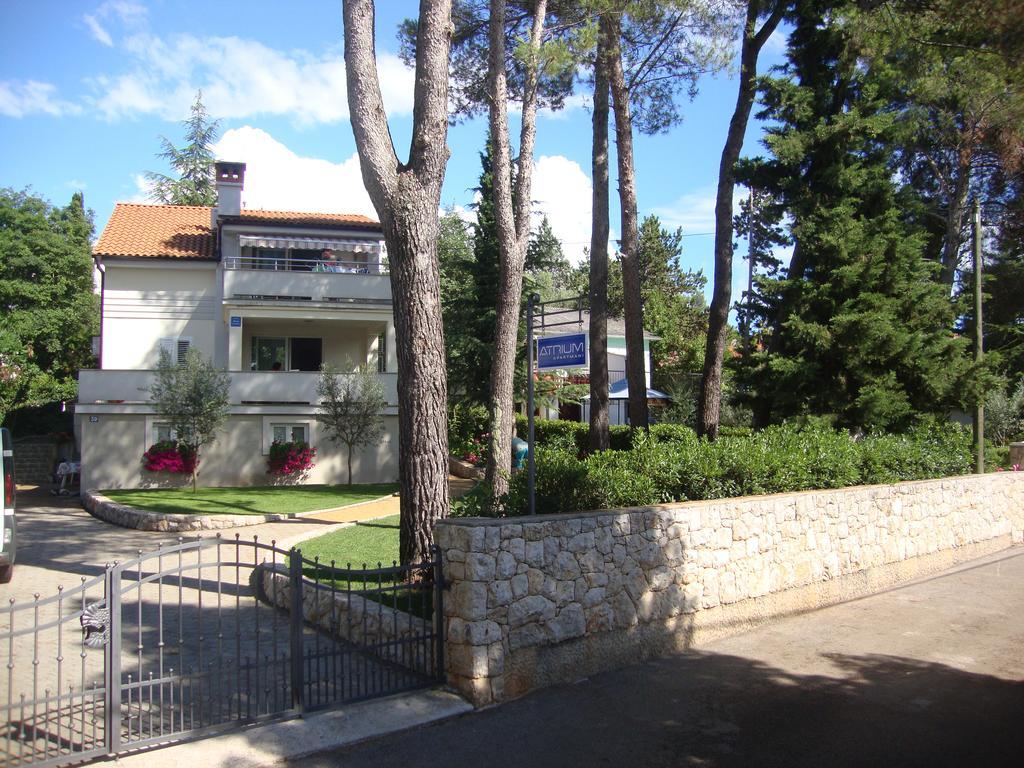 Apartments Atrium Malinska Exterior photo